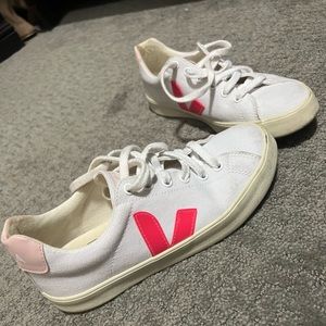 Veja Esplar Sneaker
